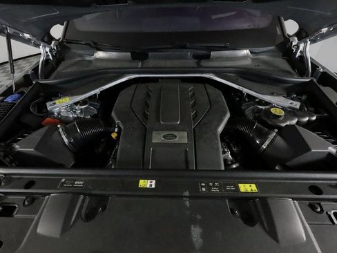 Used 2023 Land Rover Range Rover SE image 43