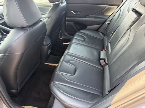 Used 2024 Hyundai Elantra Limited FWD image 30