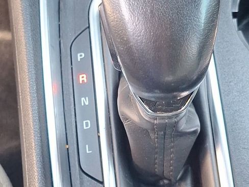 Certified 2022 Chevrolet Traverse LT image 52