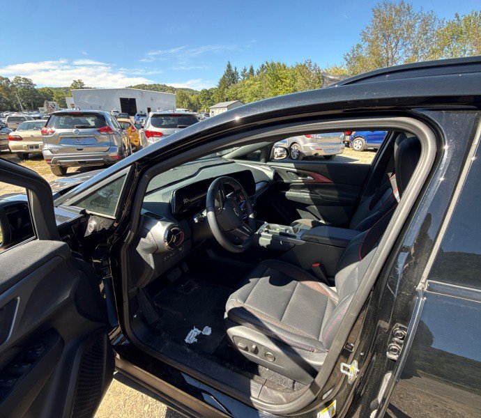 Used 2025 Chevrolet Equinox EV RS AWD/4WD image 5
