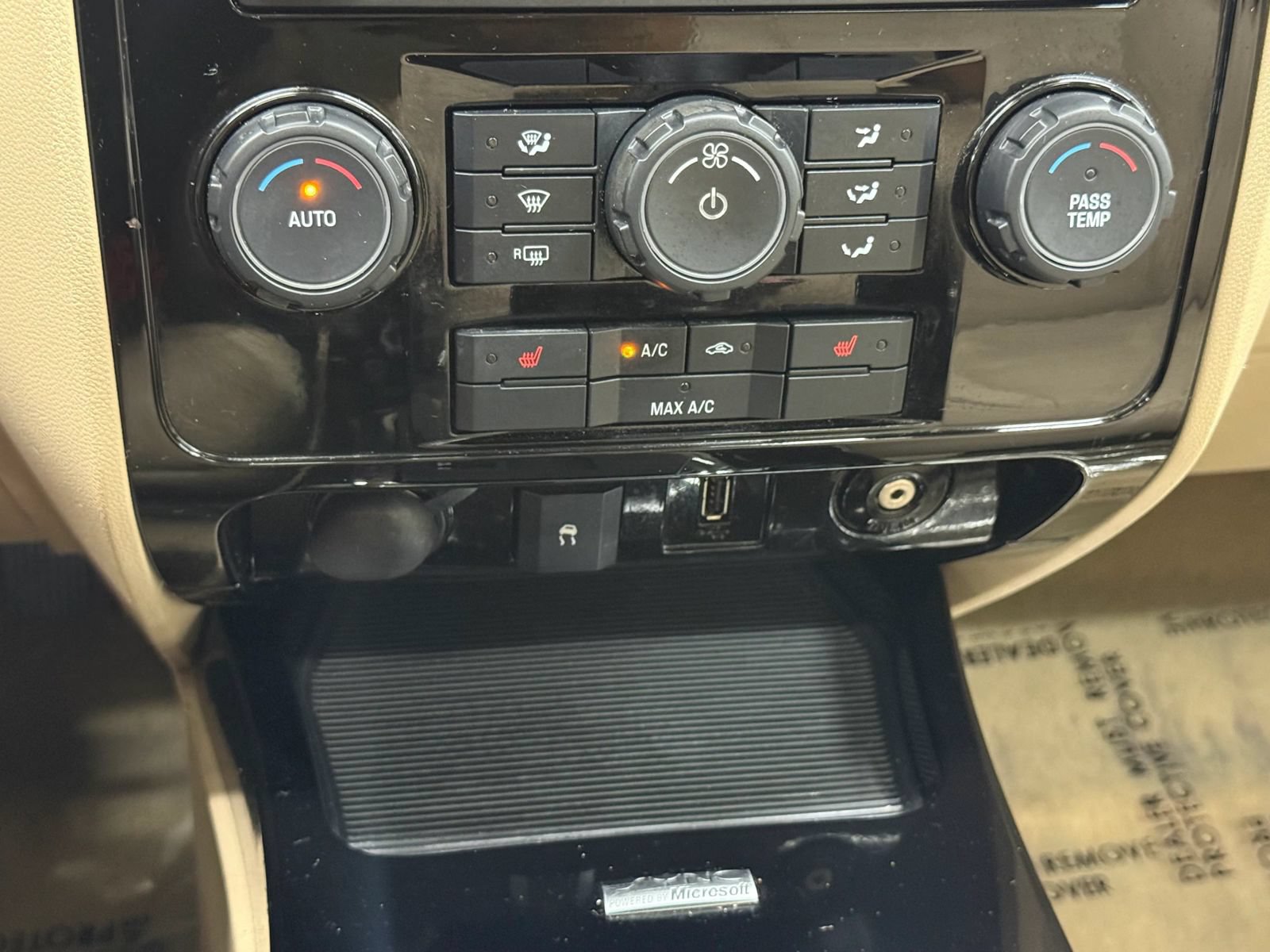 Used 2010 Ford Escape Limited FWD image 33
