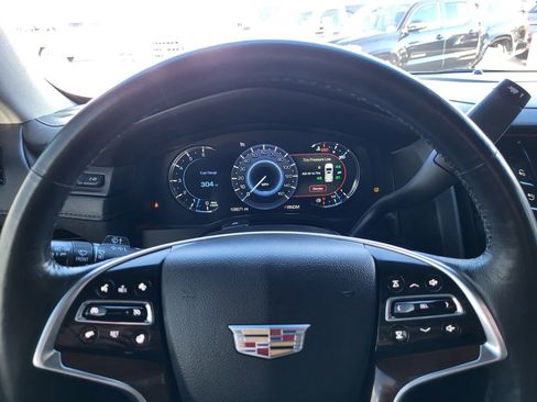 Used 2016 Cadillac Escalade Luxury AWD/4WD image 10