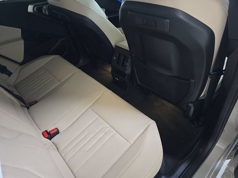 New 2026 BMW X3 xDrive30i w/ Premium Package AWD/4WD image 11