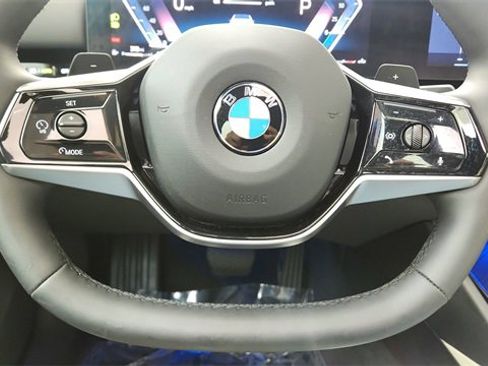 Used 2025 BMW 530i image 43