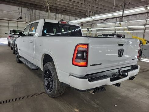 Used 2022 RAM 1500 Laramie AWD/4WD image 3