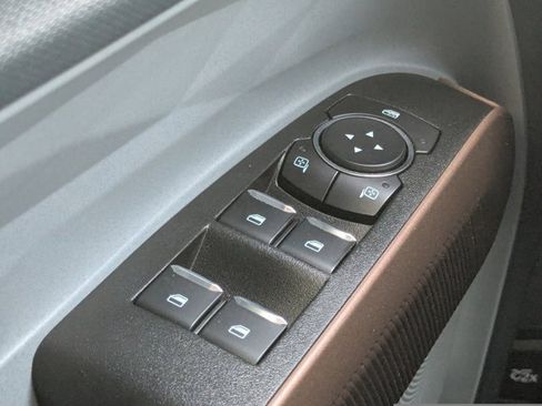 Used 2024 Ford Maverick Lariat image 25