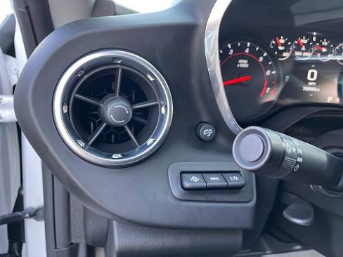 Used 2017 Chevrolet Camaro SS image 11