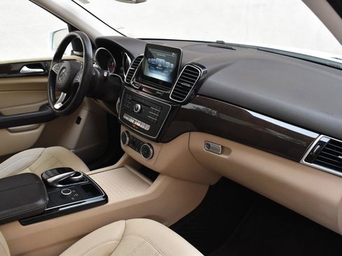 Used 2018 Mercedes-Benz GLE 350 w/ Premium 2 Package image 20