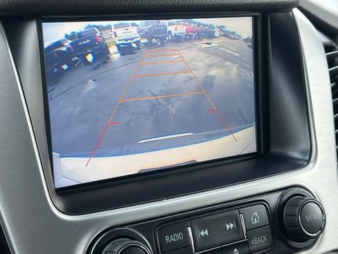 Used 2016 GMC Yukon XL SLT w/ Open Road Package AWD/4WD image 29