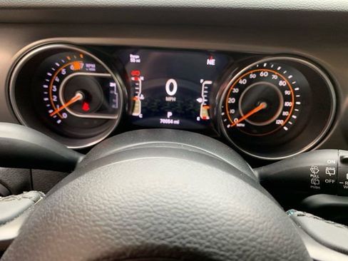 Used 2023 Jeep Wrangler Unlimited Sport image 26