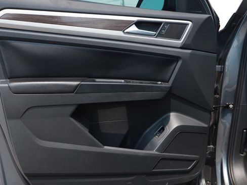 Used 2019 Volkswagen Atlas SE AWD/4WD image 21