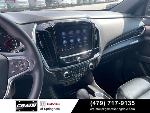 Used 2023 Chevrolet Traverse Premier AWD/4WD image 16