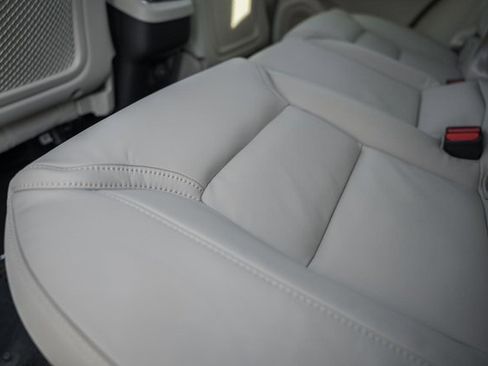 New 2026 Volvo XC60 B5 Ultra w/ Protection Package Premier image 33