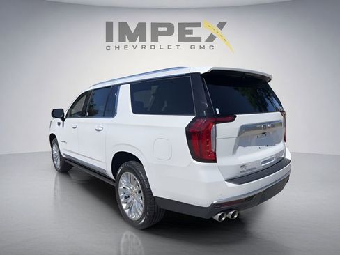 Used 2023 GMC Yukon XL Denali AWD/4WD image 3