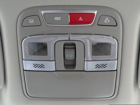 Certified 2024 Kia Telluride S w/ S Sunroof Package FWD image 28