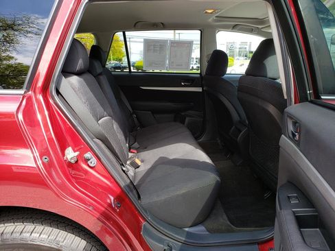 Used 2012 Subaru Outback 2.5i Premium AWD/4WD image 16
