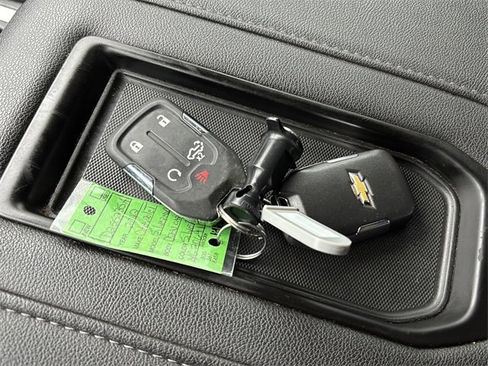 Used 2022 Chevrolet Silverado 1500 LTZ image 40