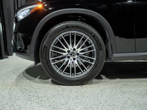 Certified 2026 Mercedes-Benz GLC 300 image 7