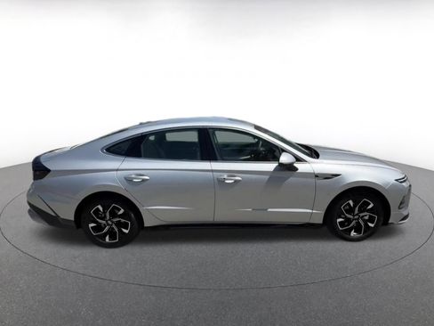 Used 2025 Hyundai Sonata SEL FWD image 16