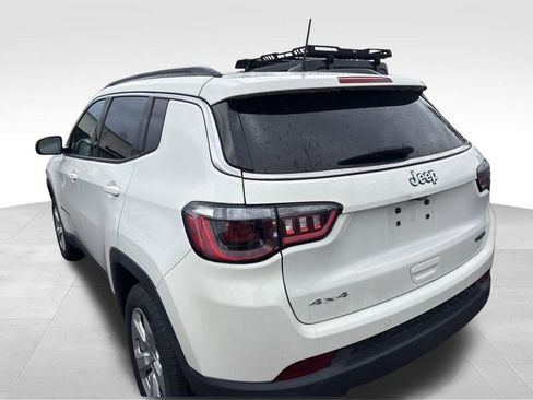 Used 2021 Jeep Compass Latitude w/ Driver Assistance Group image 9