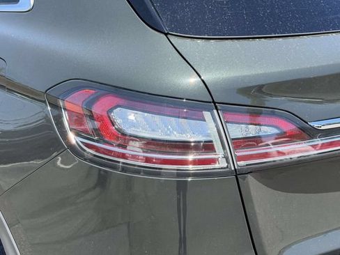 Certified 2023 Lincoln Nautilus Reserve AWD/4WD image 8