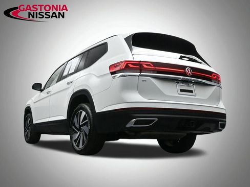 Used 2024 Volkswagen Atlas SE image 27