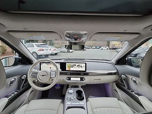 Used 2025 Genesis GV60 Performance image 27