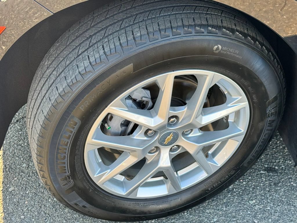 Used 2023 Chevrolet Equinox LT FWD image 38