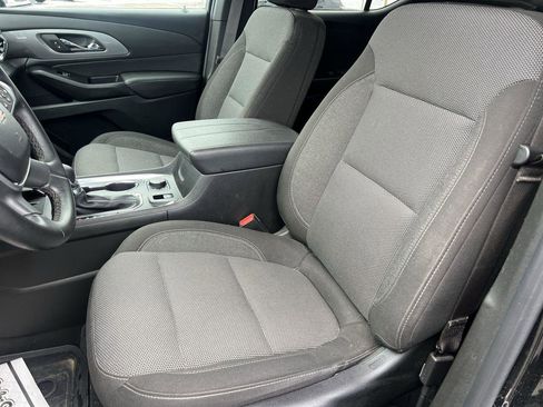 Certified 2023 Chevrolet Traverse LT image 19