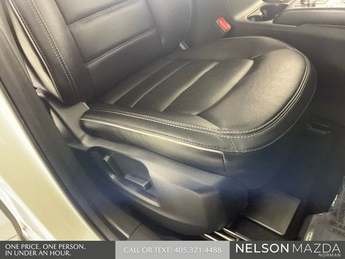 Used 2025 MAZDA CX-5 AWD 2.5 S w/ Preferred Package image 27
