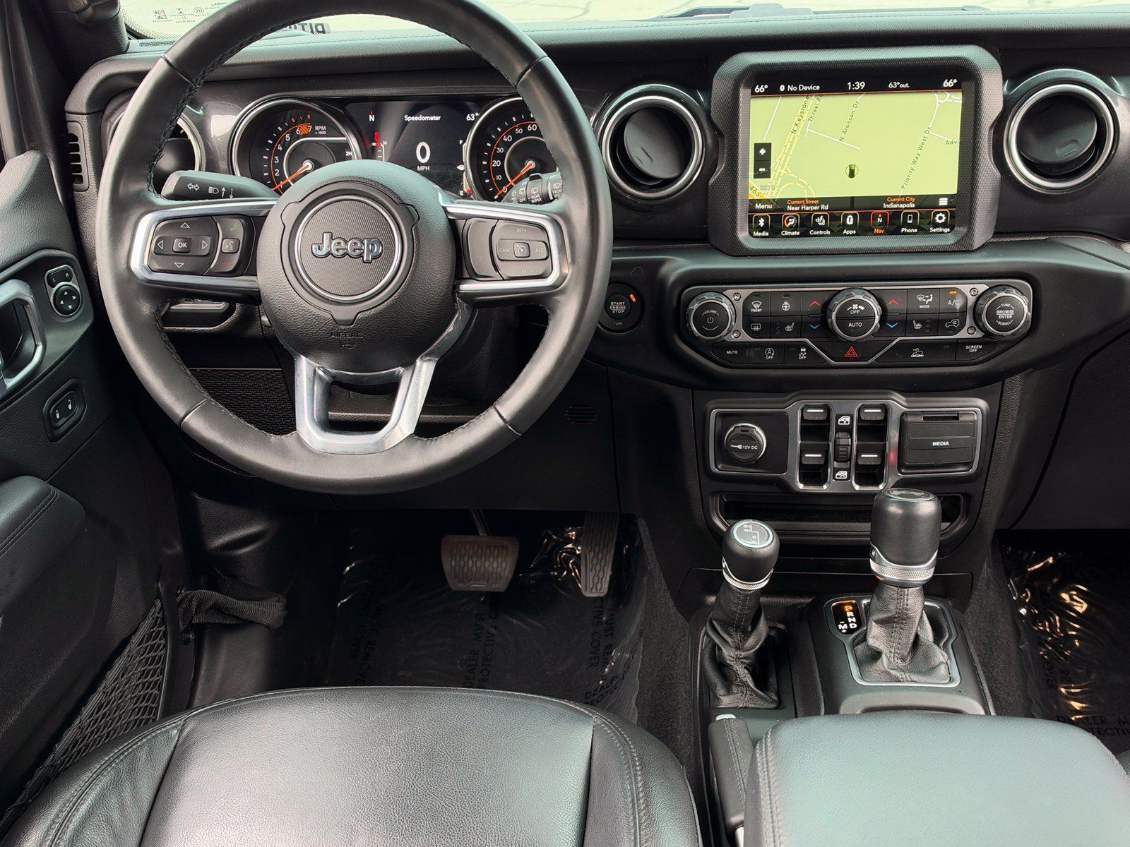 Used 2021 Jeep Wrangler Unlimited Sahara AWD/4WD image 18