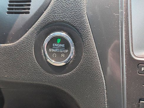 Used 2019 Ford Explorer XLT w/ Equipment Group 202A FWD image 23