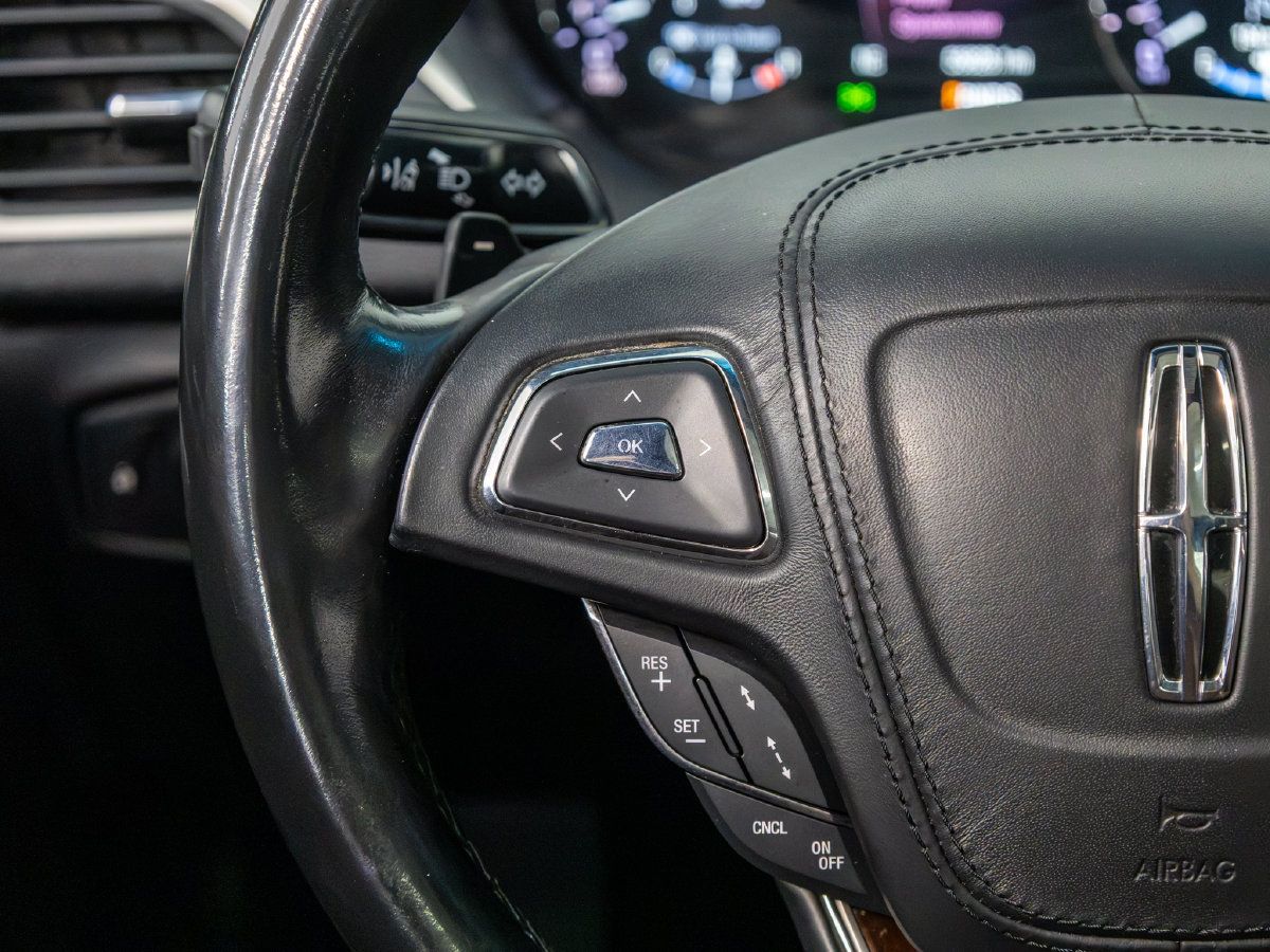 Used 2019 Lincoln MKZ Reserve w/ Luxury Package AWD/4WD image 24