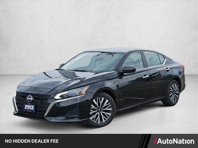 Used 2024 Nissan Altima 2.5 SV