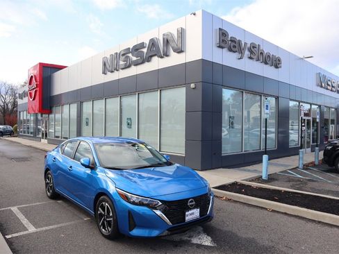 Certified 2025 Nissan Sentra SV image 2