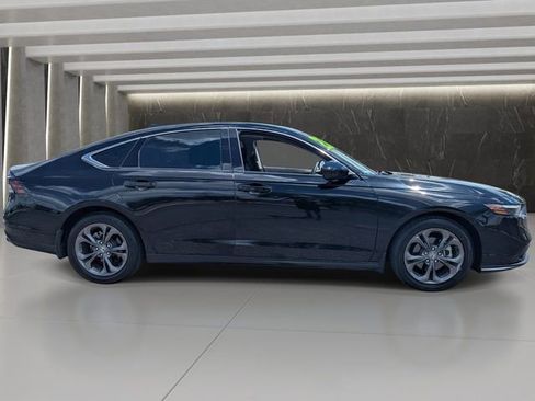Used 2023 Honda Accord EX image 7