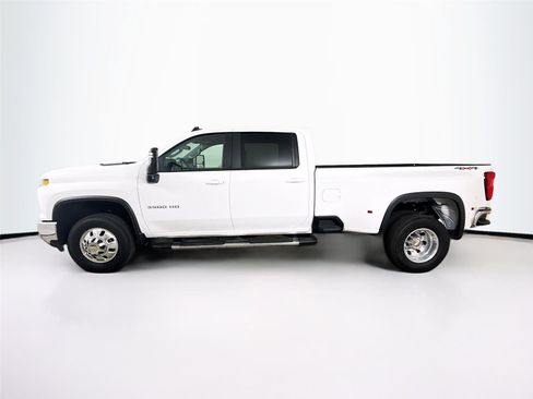 Used 2025 Chevrolet Silverado 3500 LT image 3