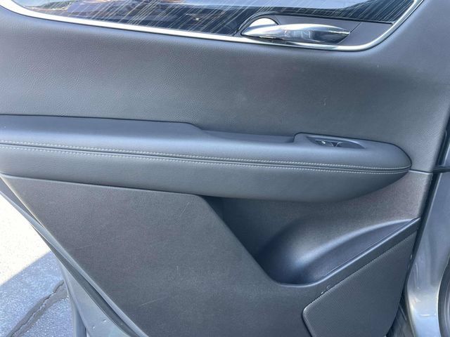 Used 2020 Cadillac XT6 Premium Luxury AWD/4WD image 12
