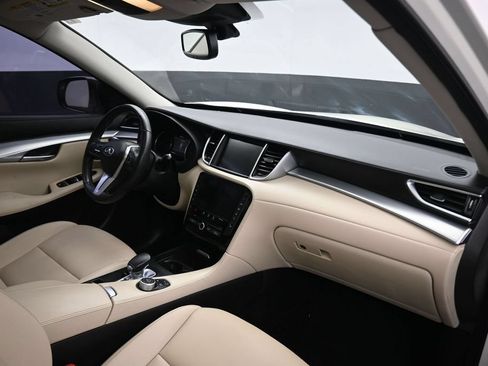 Used 2019 INFINITI QX50 Luxe w/ Navigation Package FWD image 41
