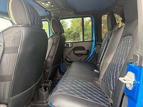 Used 2022 Jeep Wrangler Unlimited Sport AWD/4WD image 15