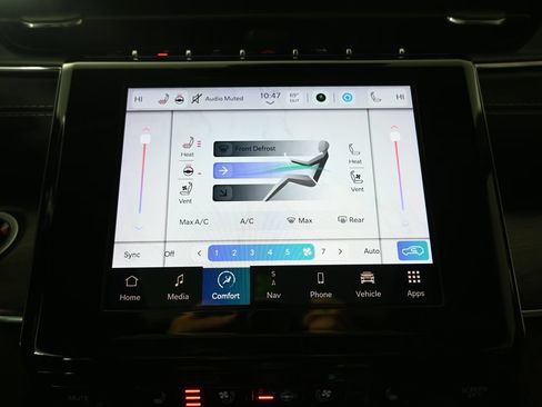 Used 2022 Jeep Grand Cherokee Overland AWD/4WD image 28