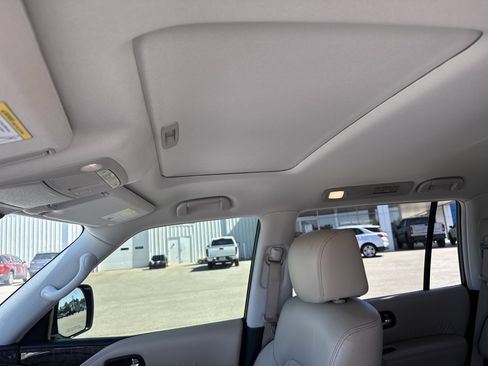 Used 2022 Nissan Armada Platinum AWD/4WD image 15