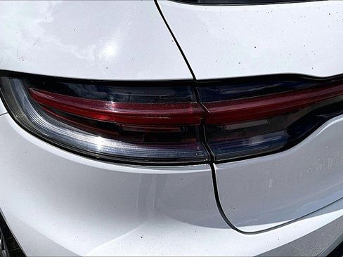 Used 2021 Porsche Macan Turbo w/ Premium Package Plus (PF0) AWD/4WD image 26