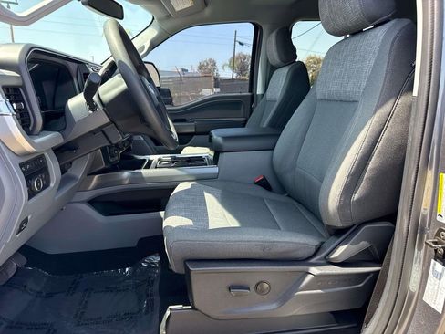 Certified 2023 Ford F250 XLT w/ Black Appearance Package AWD/4WD image 26