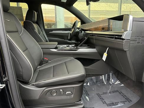New 2026 Cadillac Escalade ESV Sport w/ Touring Package image 10