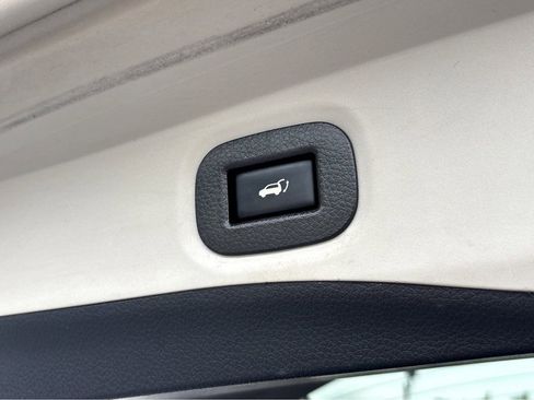 Used 2020 Nissan Rogue SL w/ Premium Package FWD image 27