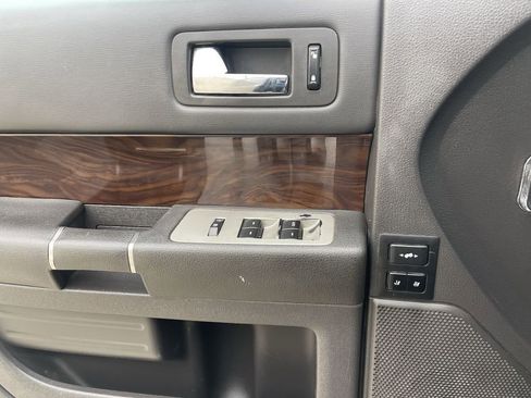Used 2012 Ford Flex SEL w/ Equipment Group Order Code image 19