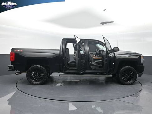 Used 2018 Chevrolet Silverado 1500 High Country AWD/4WD image 27