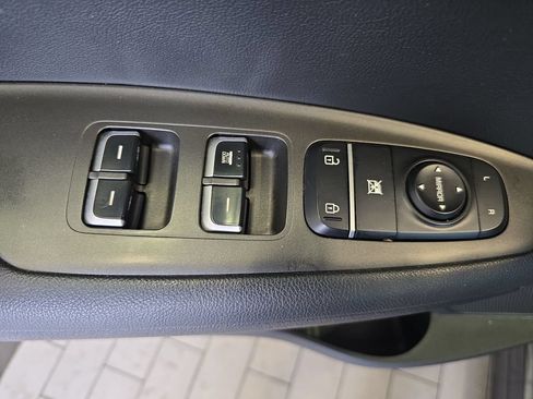 Used 2017 Kia Optima LX FWD image 27