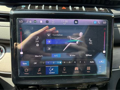 Used 2024 Jeep Grand Cherokee Limited 4xe image 19